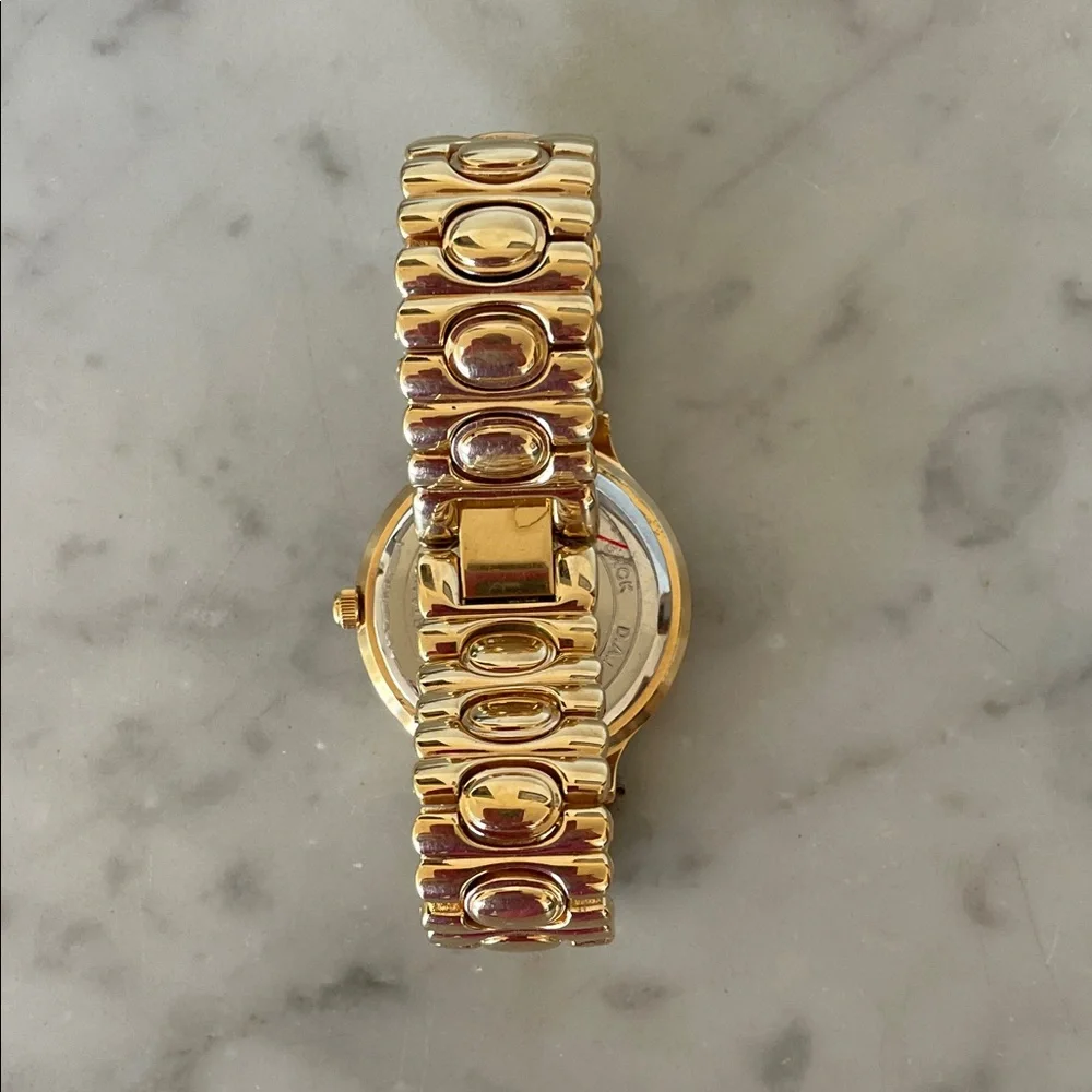 GIVENCHY Vintage 90's Quartz Gold Bracelet Black Dial Women's Watch